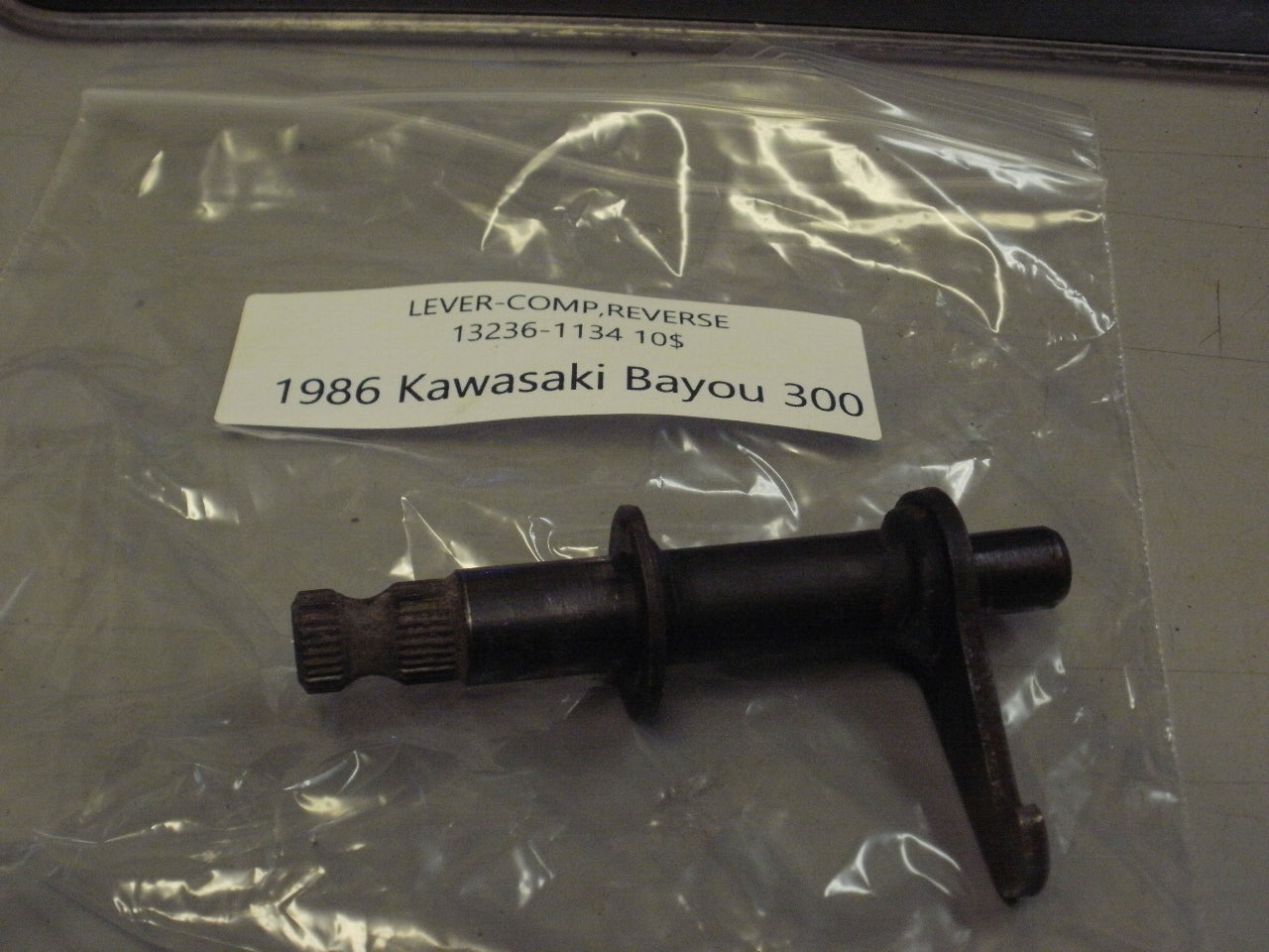 1986 KAWASAKI BAYOU 300 LEVER COMP REVERSE 13236-1134