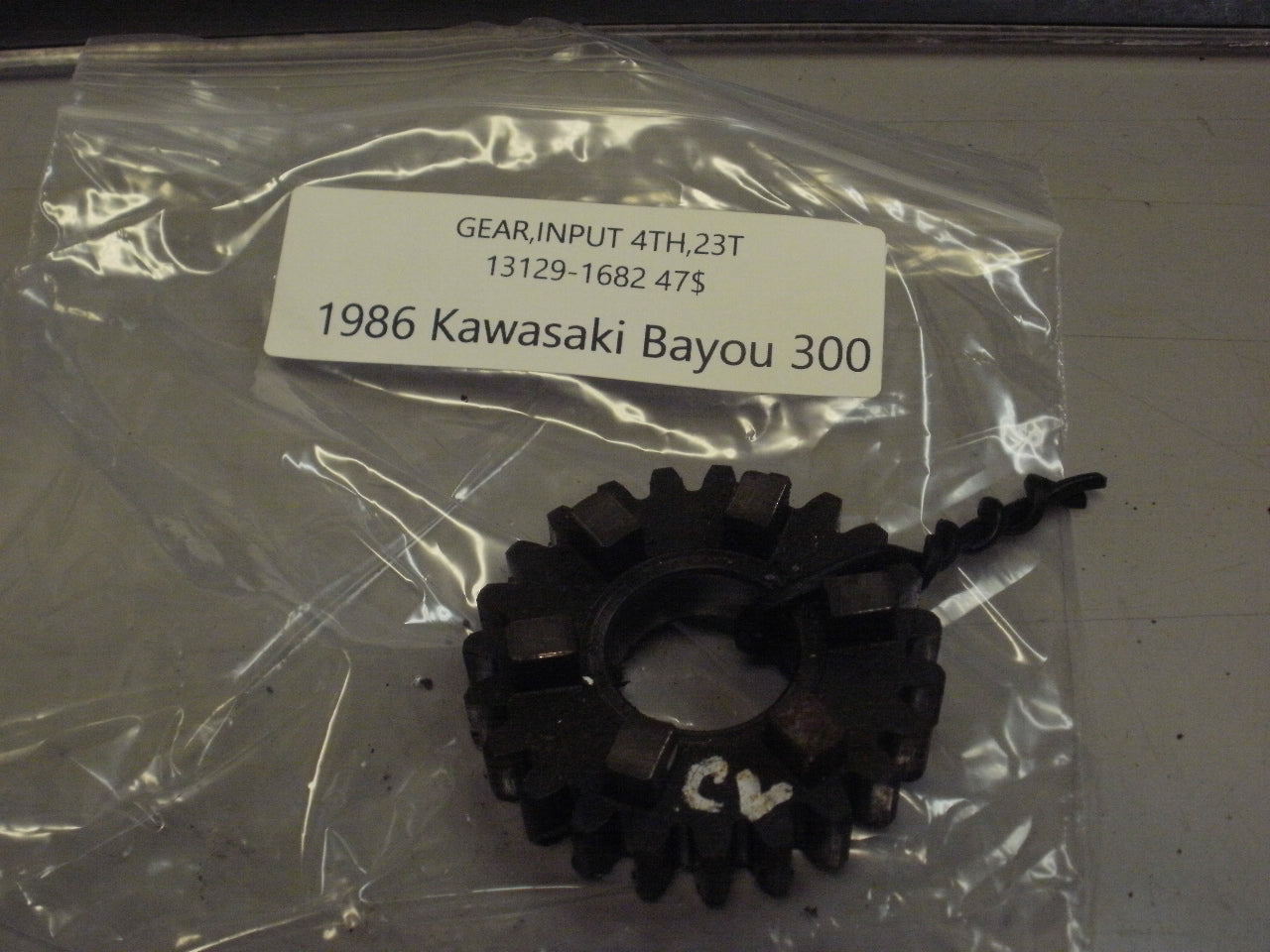 1986 KAWASAKI BAYOU 300 GEAR INPUT 4TH 23T 13129-1682
