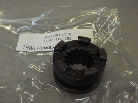 1986 KAWASAKI BAYOU 300 GEAR DIFF LOCK 16085-1142