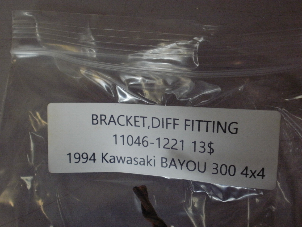 1994 KAWASAKI BAYOU 300 4X4 BRACKET DIFF FITTING 11046-1221