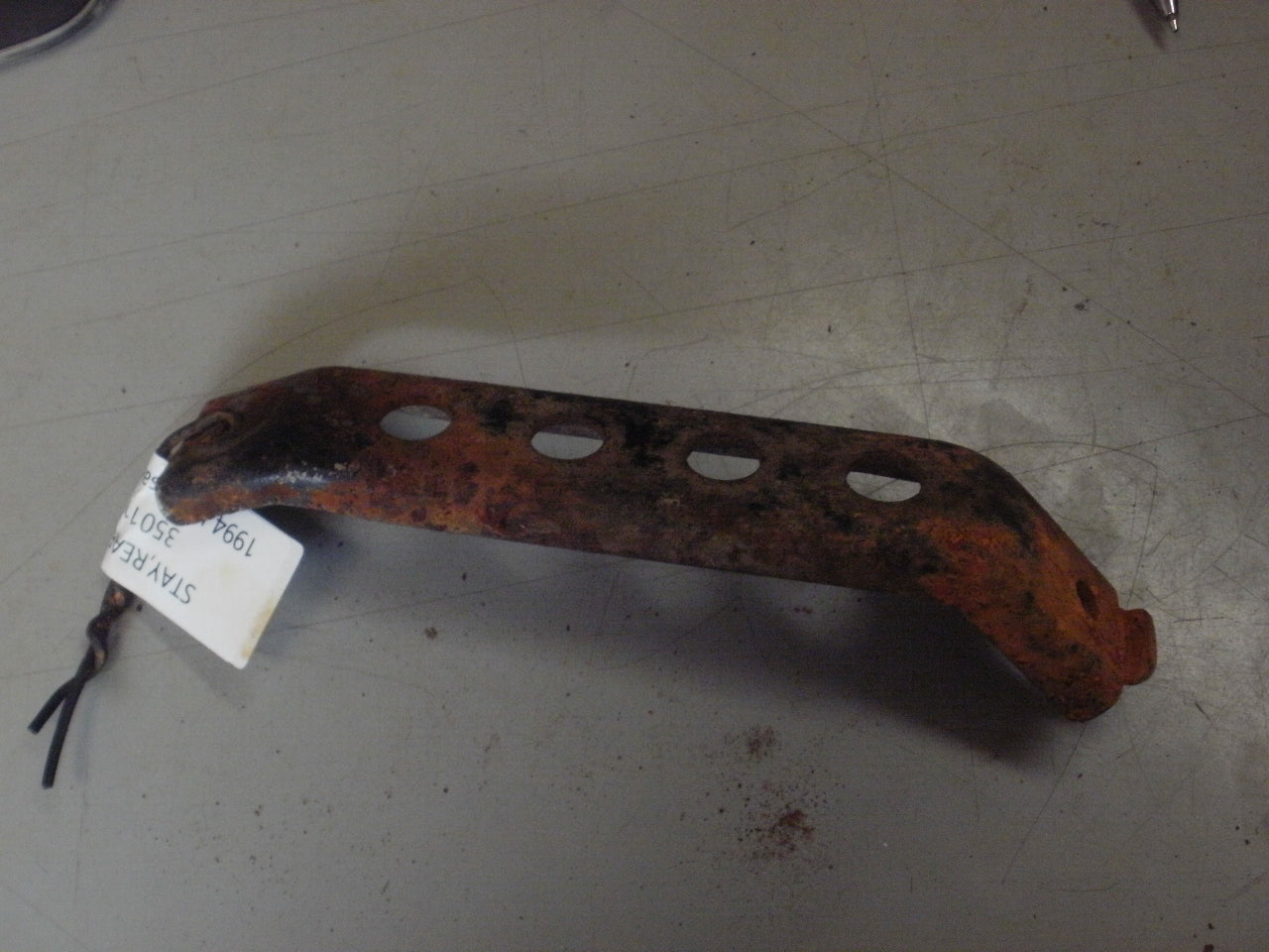 1994 KAWASAKI BAYOU 300 4X4 STAY REAR FENDER UPP 35011-1424