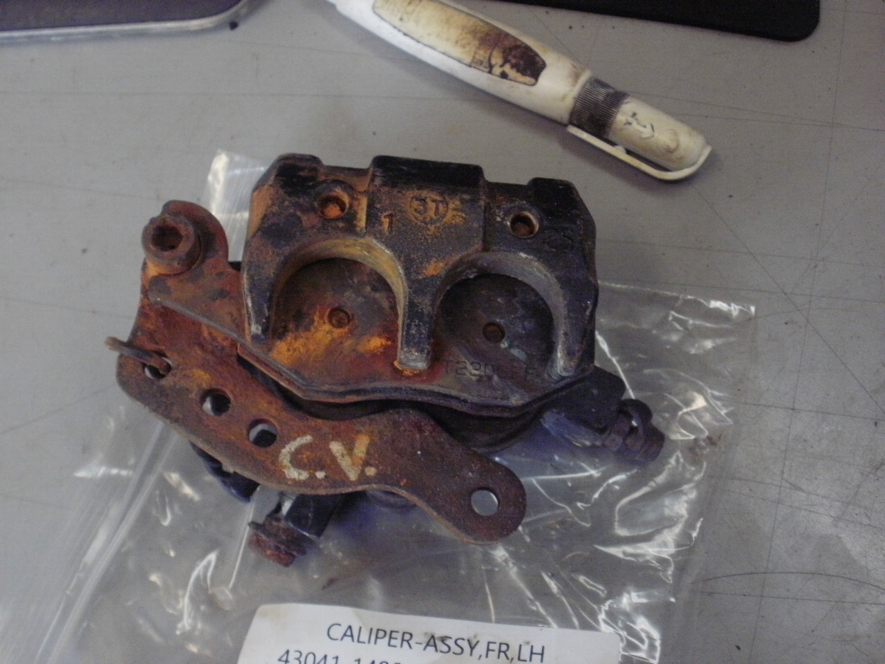 1994 KAWASAKI BAYOU 300 4X4 CALIPER ASSY FR LH 43041-1488 43041-1518