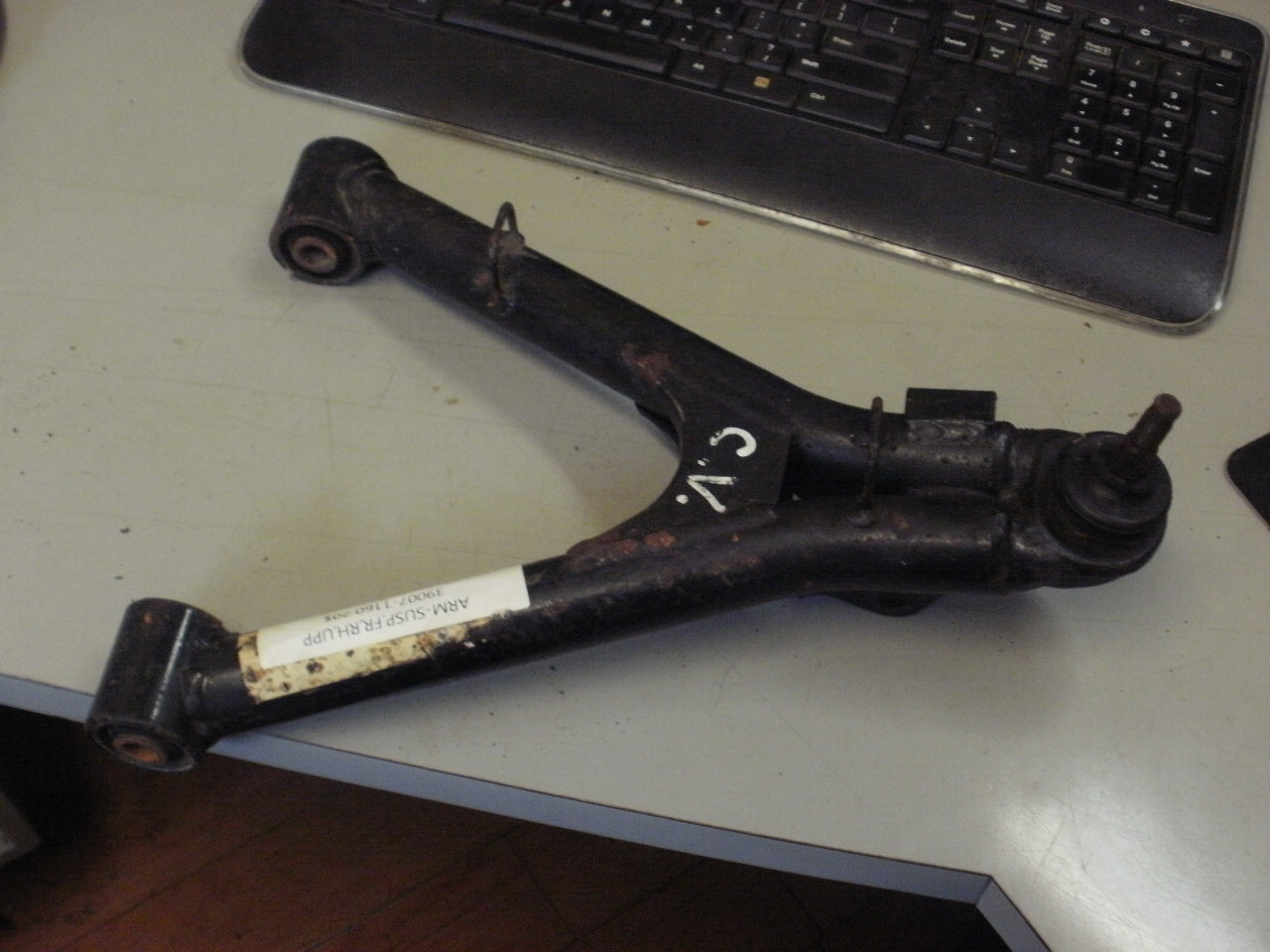 1994 KAWASAKI BAYOU 300 4X4 ARM SUSP FR RH UPP 39007-1160