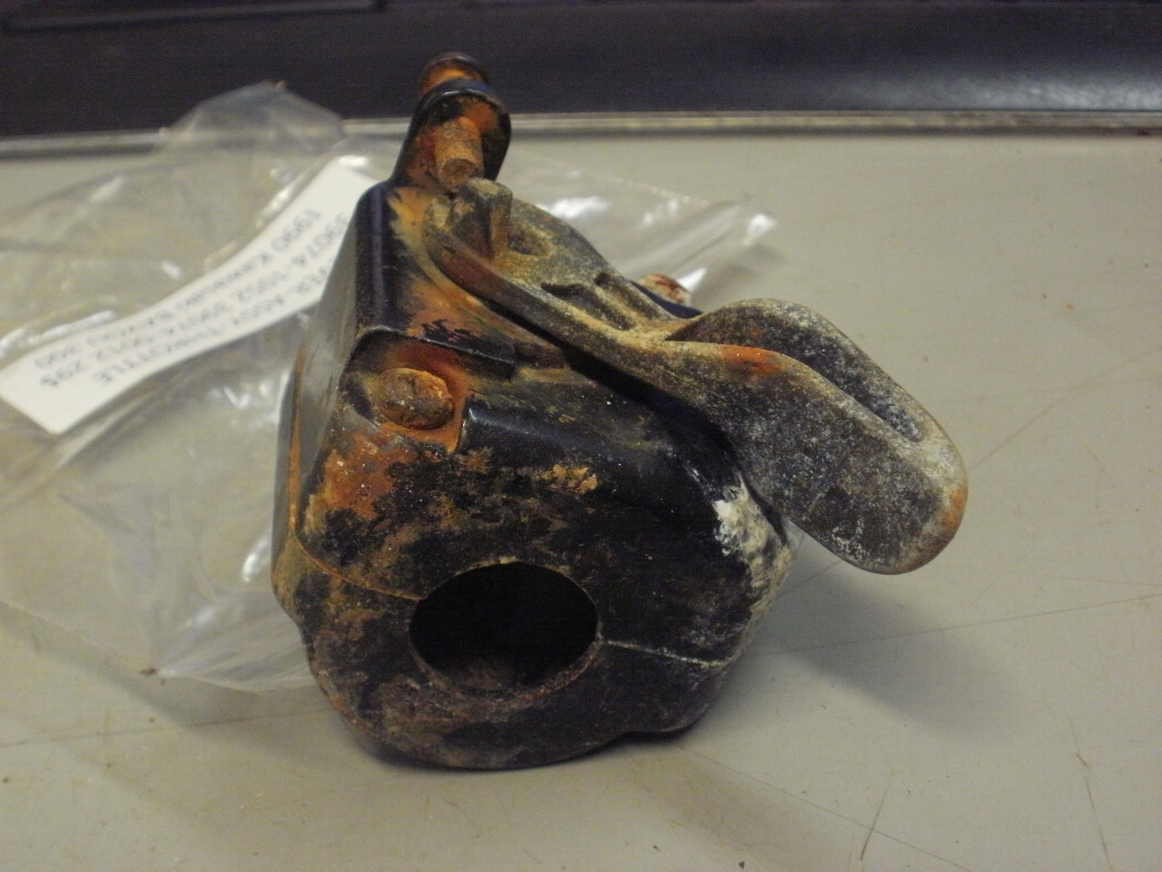 1990 KAWASAKI BAYOU 300 LEVER ASSY THROTTLE 39074-0012