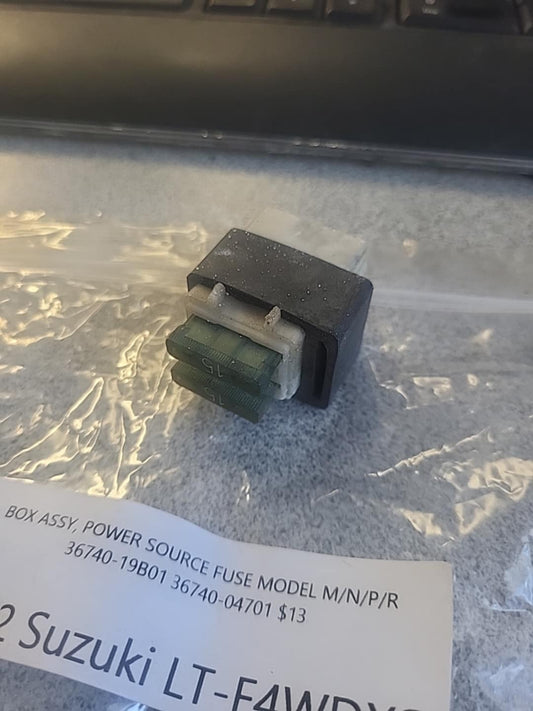 1992 SUZUKI LT-4WDXS BOX ASSY POWER SOURCE FUSE MODEL M/N/P/R 36740-19B01 36740-04701